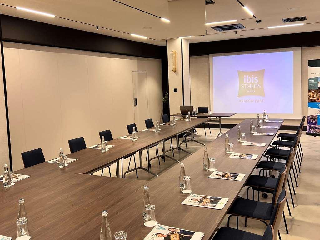 Ibis Styles Krakow East Hotel Съоръжения снимка